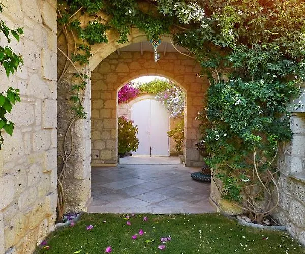 Alakapi & Villa Alaçatı