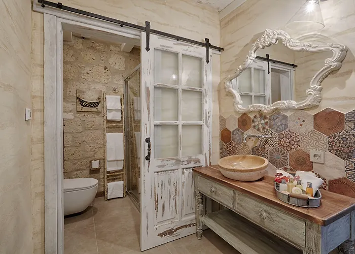 Alakapi & Βίλα Αλακάτι