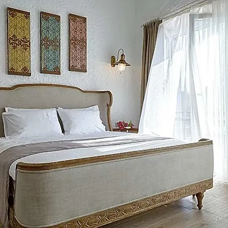Alakapi & Villa *