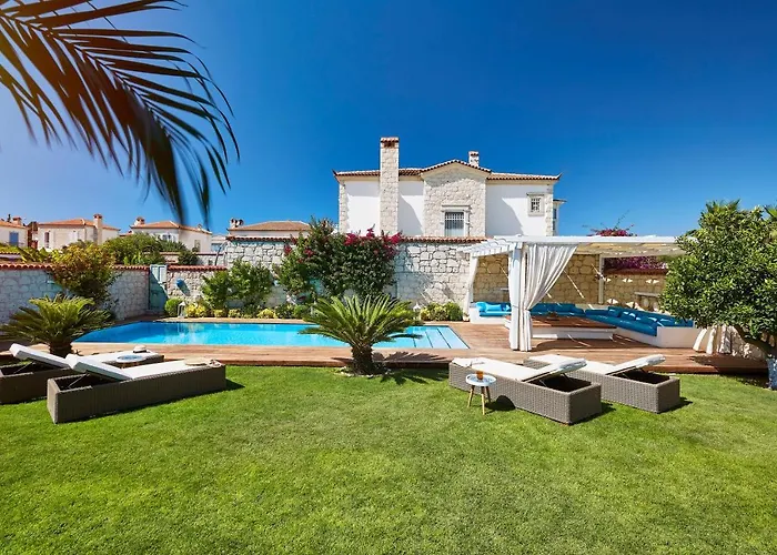 Alakapi & Vila Alaçatı